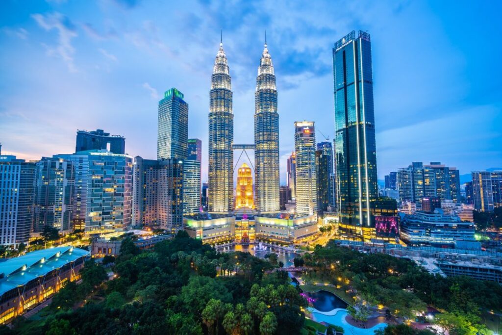 beautiful-architecture-building-exterior-city-in-kuala-lumpur-sk.jpg