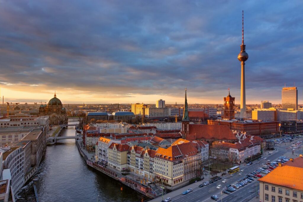 the-center-of-berlin-at-sunset.jpg